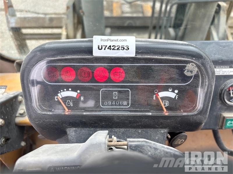 CAT DP100 19420 lb Pneumatic Tire Forklift Другие складские механизмы