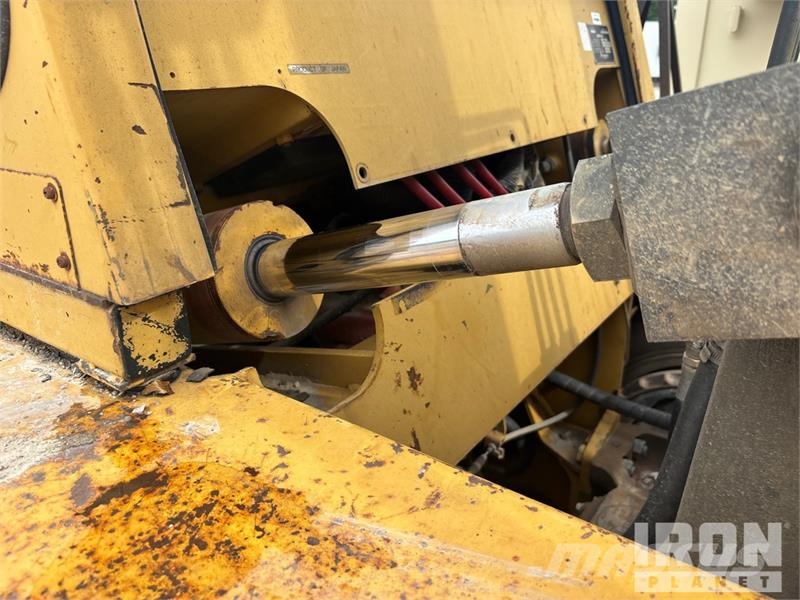 CAT DP100 19420 lb Pneumatic Tire Forklift Другие складские механизмы