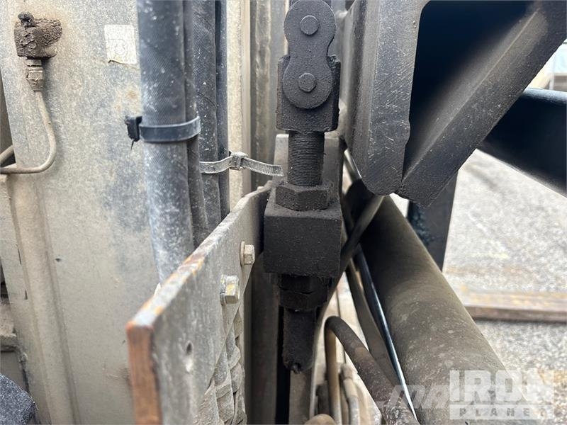 CAT DP100 19420 lb Pneumatic Tire Forklift Другие складские механизмы