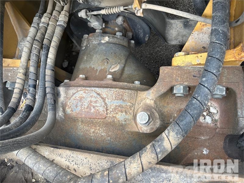 CAT DP100 19420 lb Pneumatic Tire Forklift Другие складские механизмы