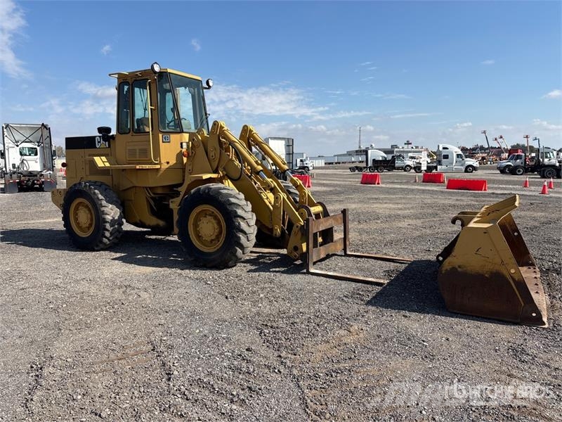 CAT IT28 Wheel Loader Kolesni nakladalci