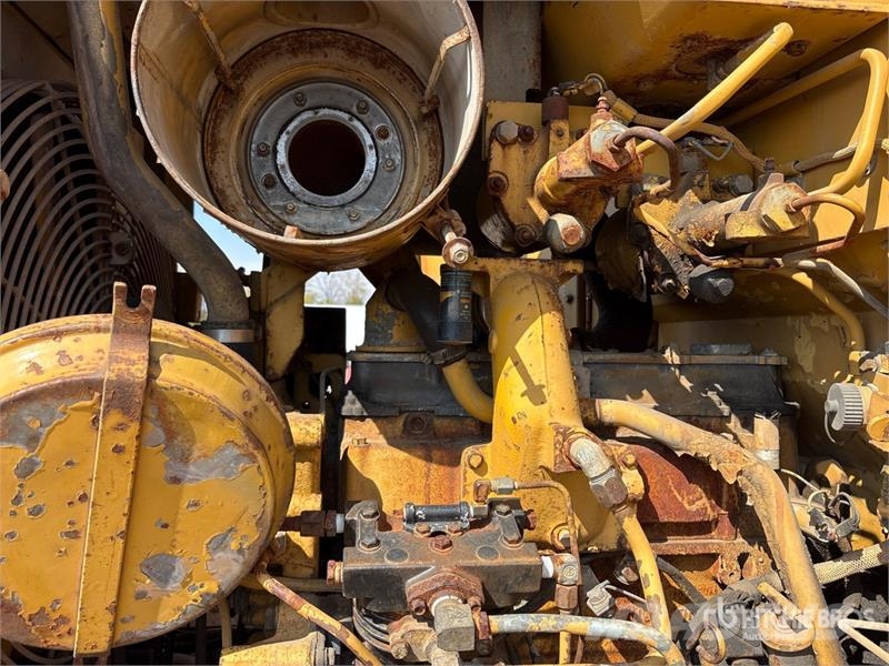 CAT IT28 Wheel Loader Kolesni nakladalci