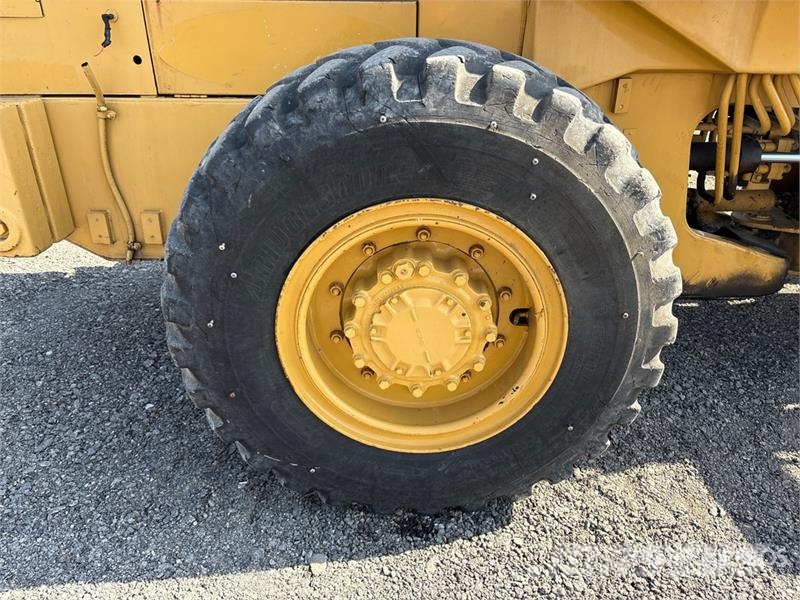 CAT IT28B Wheel Loader Wheel loaders