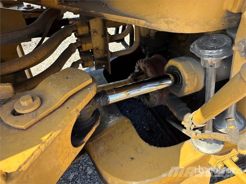 CAT IT28B Wheel Loader Wheel loaders