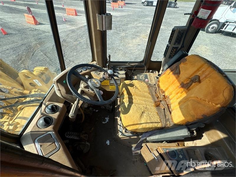 CAT IT28B Wheel Loader Wheel loaders