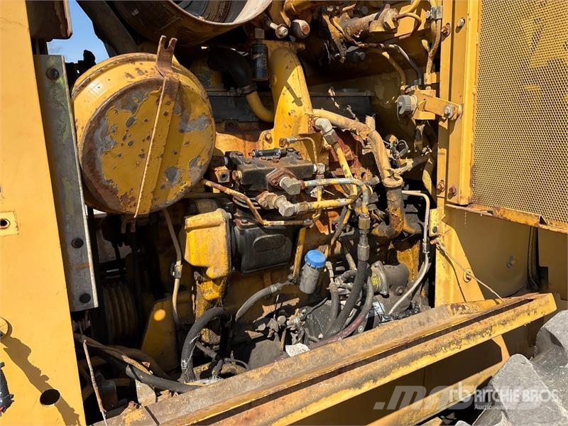 CAT IT28B Wheel Loader Wheel loaders