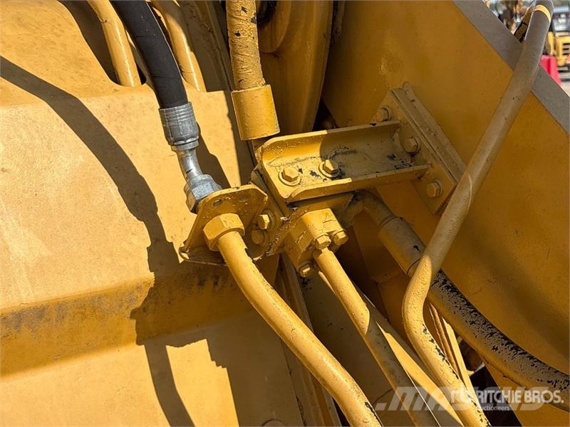 CAT IT28B Wheel Loader Wheel loaders