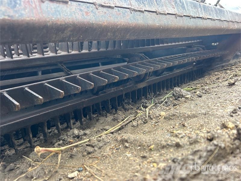 CAT LR18 72 in Skid Steer Landscape Rake Vändare och luftare