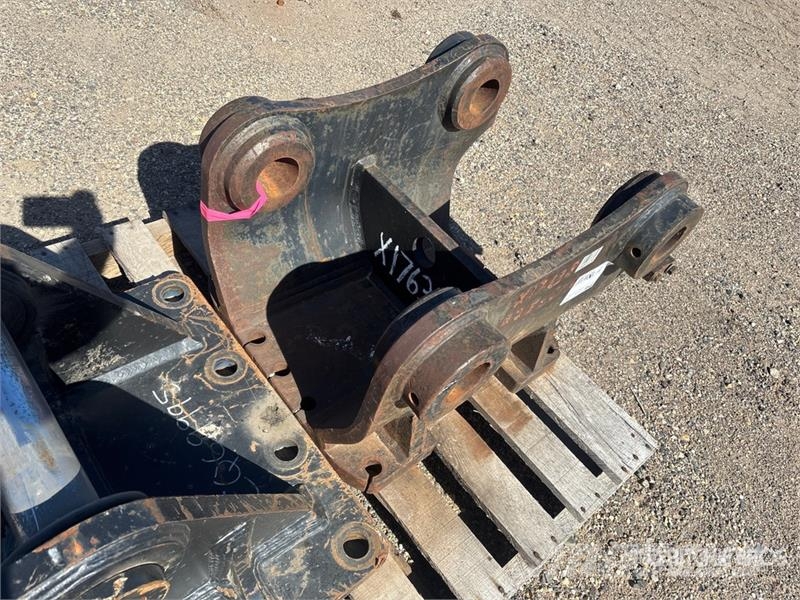 CAT MKC C Link Excavator Mounting Bracket Muu