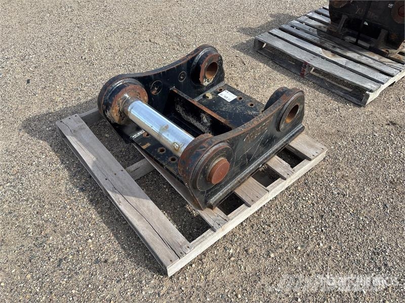 CAT MKTB TB Link Excavator Mounting Bracket Būvniecība- Citi