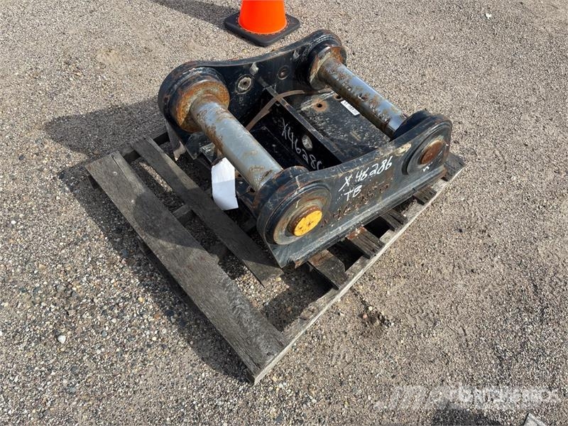 CAT MKTB TB Link Excavator Mounting Bracket 其他