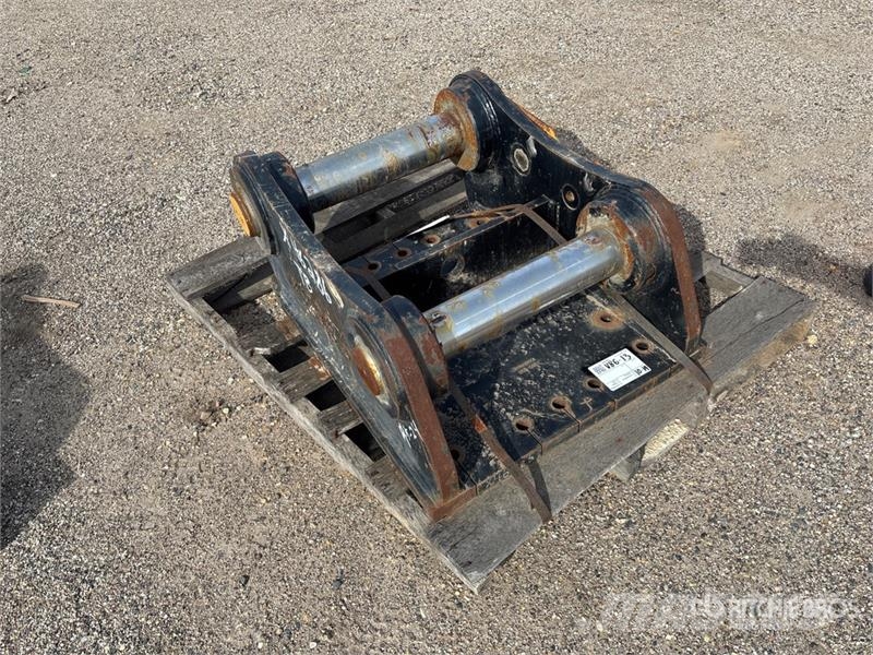 CAT MKTB TB Link Excavator Mounting Bracket 其他