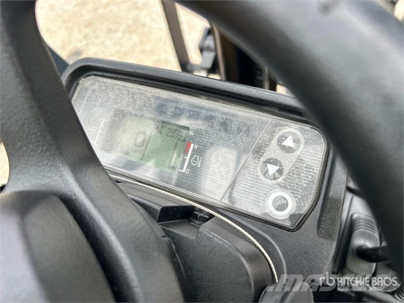 CAT P5000D 4450 lb Pneumatic Tire Forklift 그 외 지게차