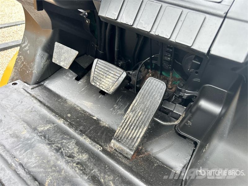 CAT P5000D 4450 lb Pneumatic Tire Forklift 그 외 지게차