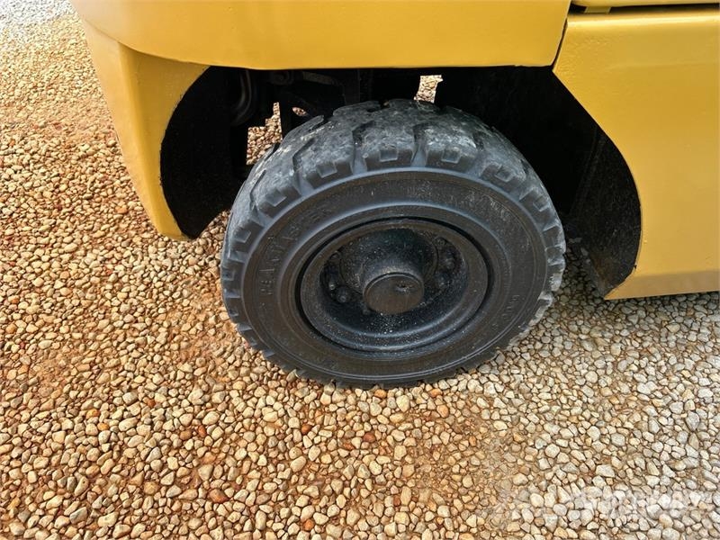 CAT P5000D 5000 lb Pneumatic Tire Forklift 그 외 지게차