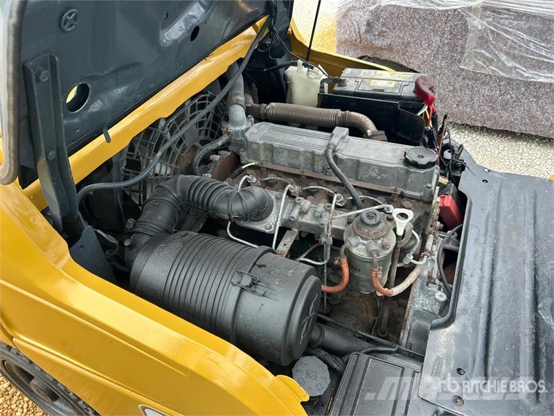 CAT P5000D 5000 lb Pneumatic Tire Forklift 그 외 지게차