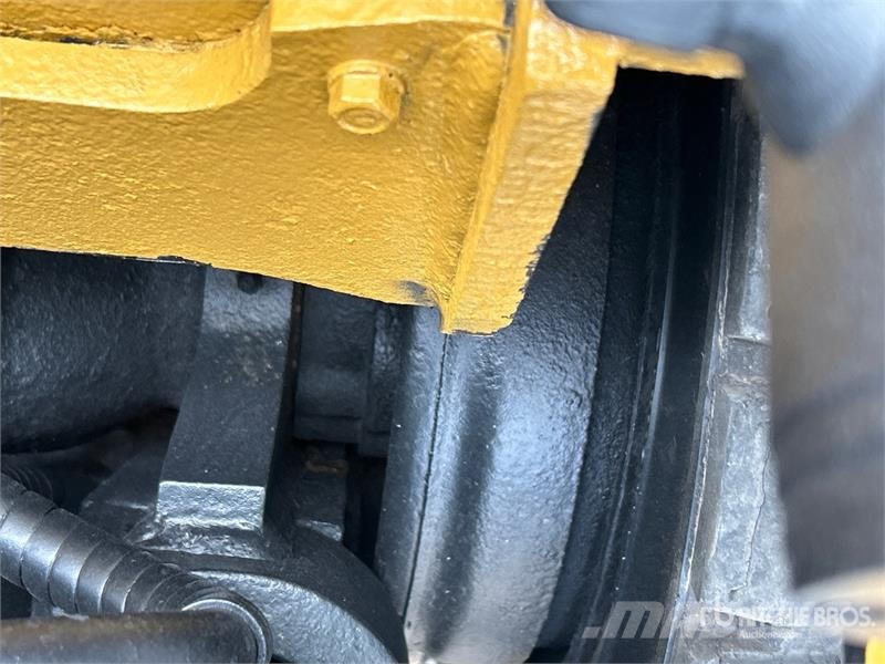 CAT P5000D 5000 lb Pneumatic Tire Forklift 그 외 지게차