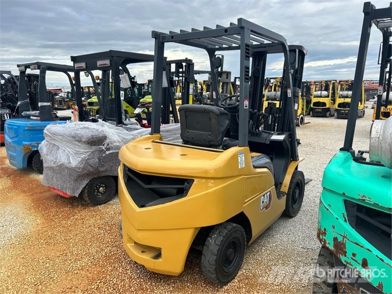 CAT P5000D 5000 lb Pneumatic Tire Forklift 그 외 지게차