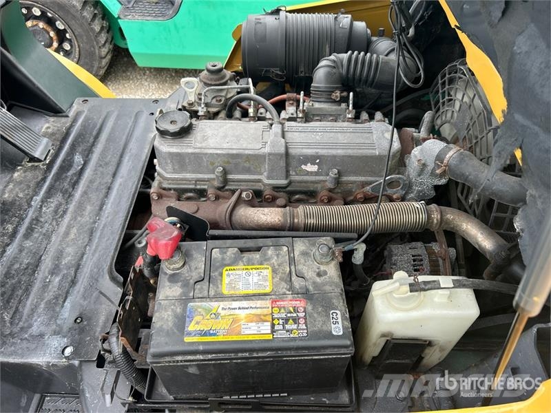 CAT P5000D 5000 lb Pneumatic Tire Forklift 그 외 지게차