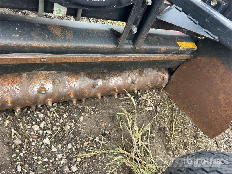 CAT PR190 96 in Skid Steer Power Rake Vändare och luftare