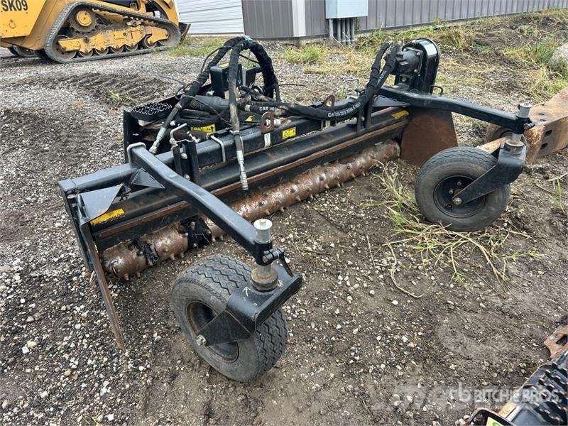 CAT PR190 96 in Skid Steer Power Rake Vändare och luftare