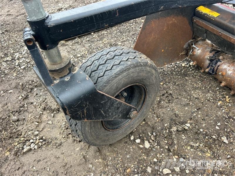 CAT PR190 96 in Skid Steer Power Rake Vändare och luftare