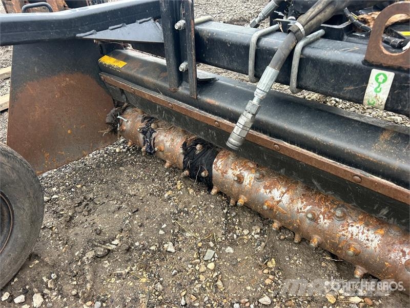 CAT PR190 96 in Skid Steer Power Rake Vändare och luftare