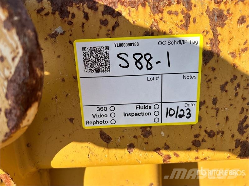 CAT TG735-04 Tailgate مكونات أخرى