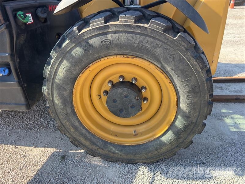 CAT TL1055D Telehandler Teleskopiniai krautuvai