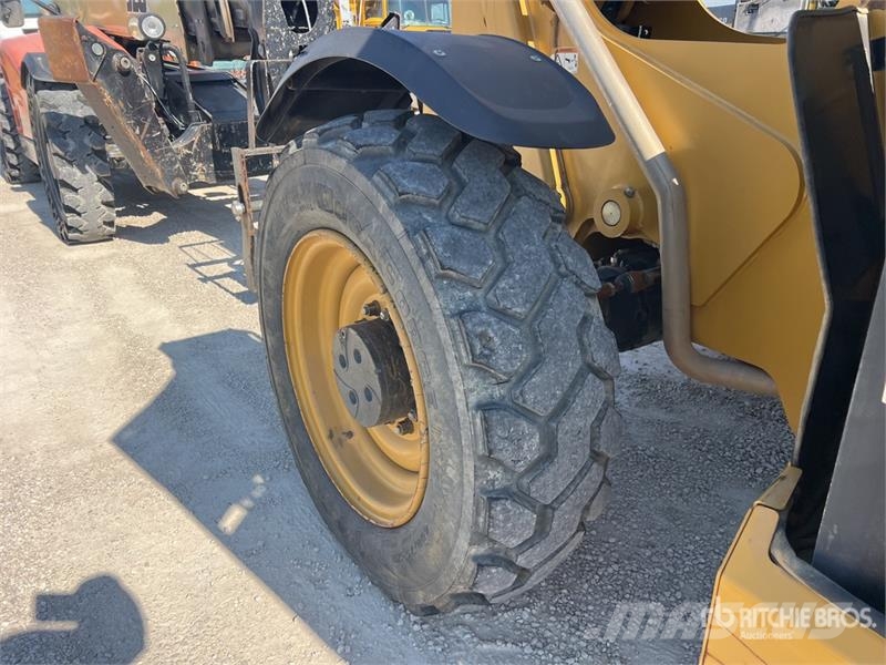 CAT TL1055D Telehandler Teleskopiniai krautuvai