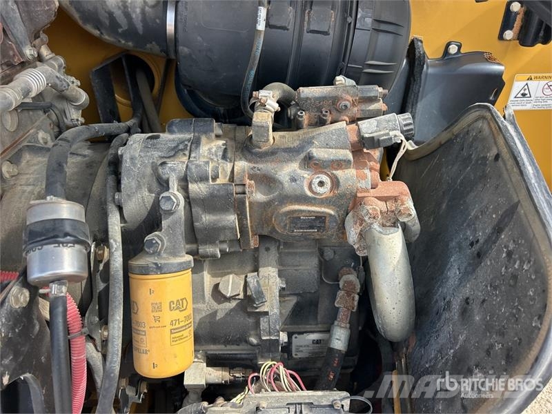 CAT TL1255D Telehandler Teleskopski viličarji
