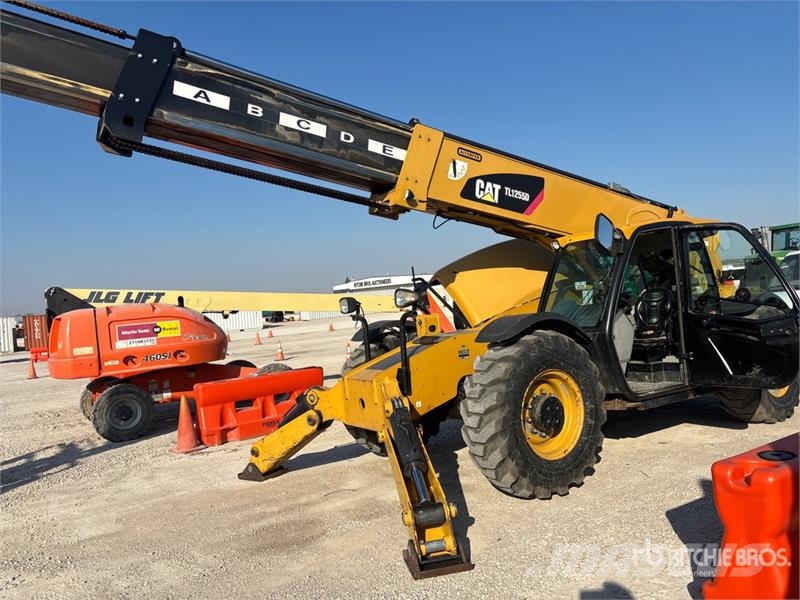 CAT TL1255D Telehandler Teleskoplader