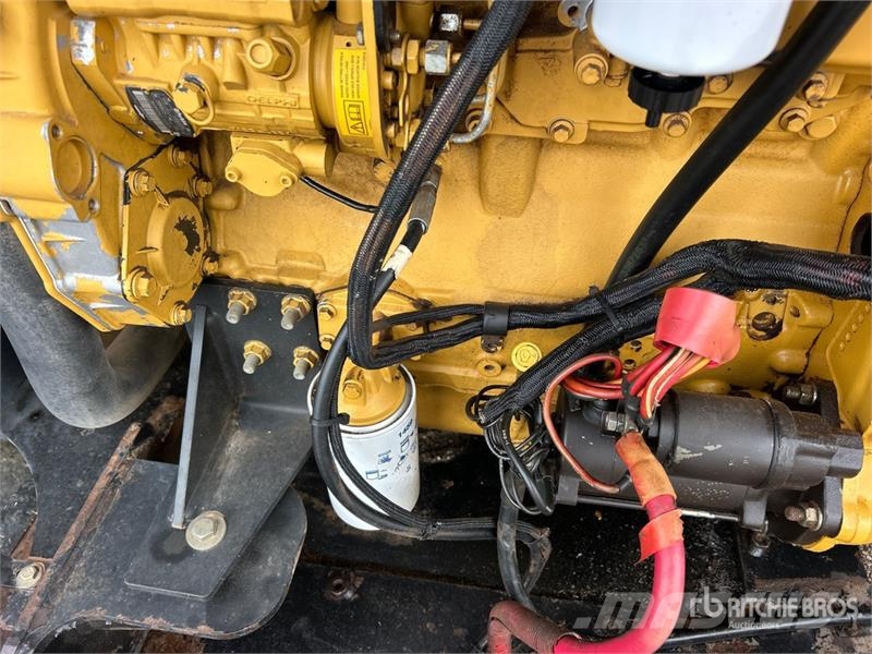 CAT TL642 Телескопічні навантажувачі