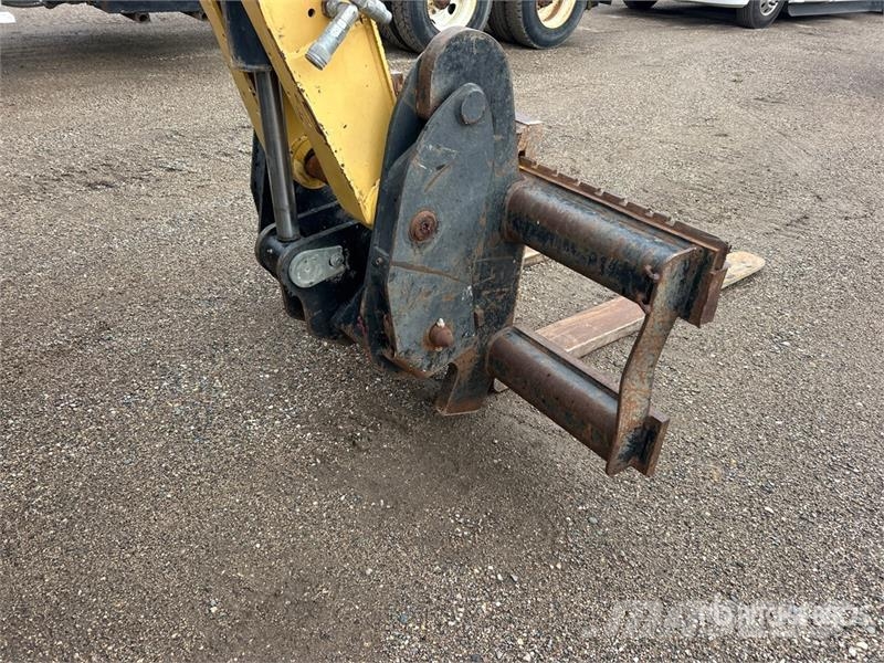 CAT TL642 Телескопічні навантажувачі