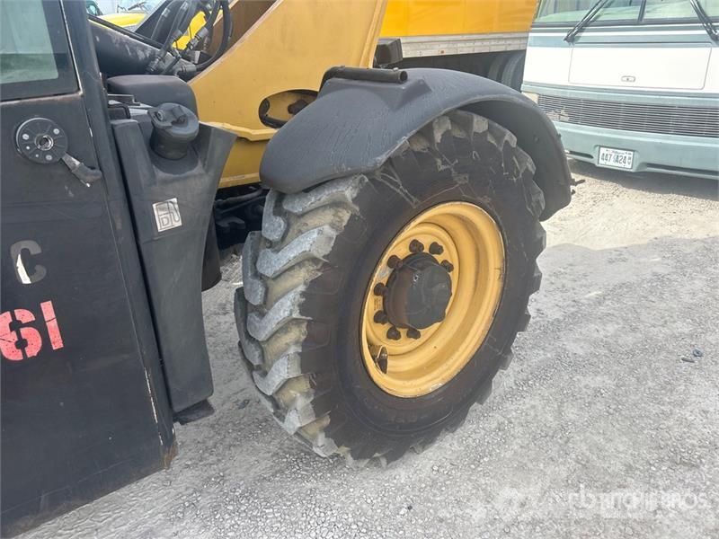 CAT TL642C Telescopic handlers