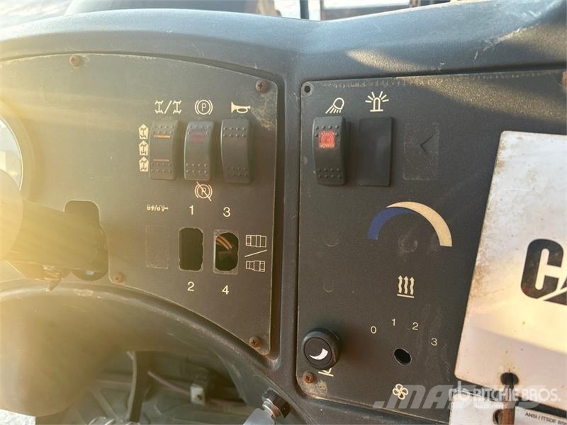 CAT TL642C Teleskopski viličarji