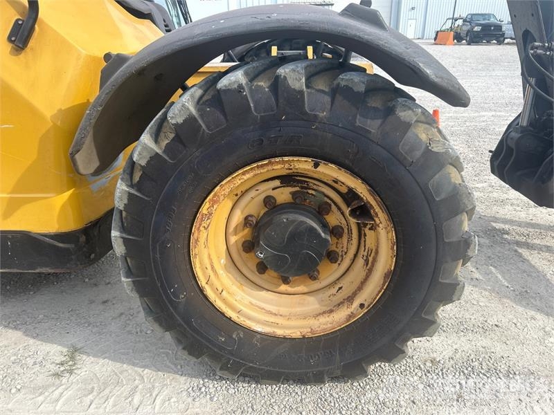CAT TL642C Telescopic handlers