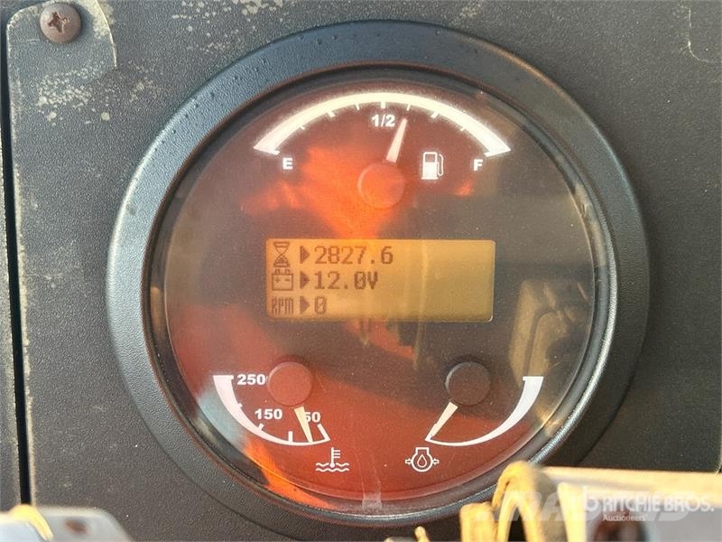 CAT TL642C Teleskopski viličarji