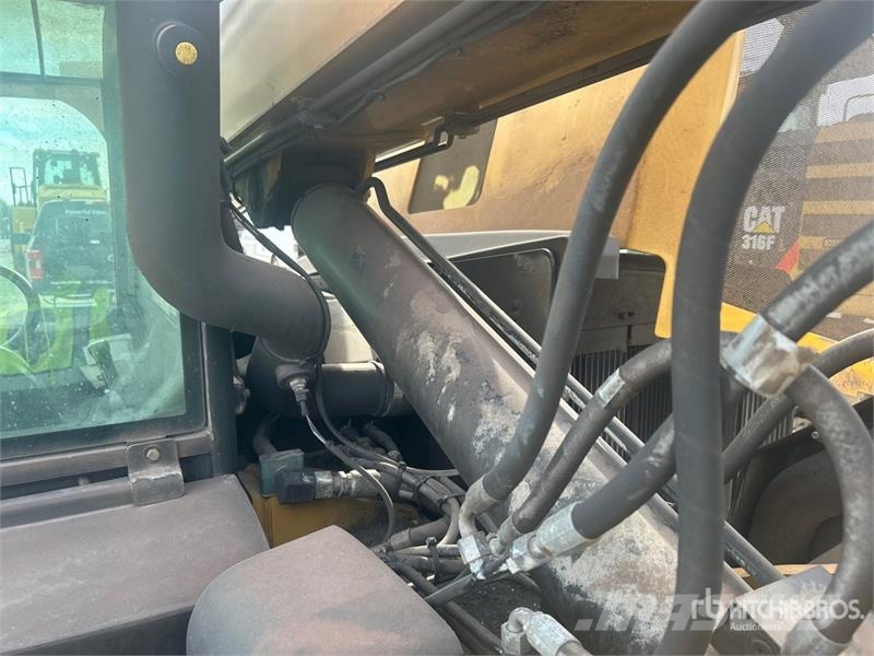 CAT TL642C Telescopic handlers