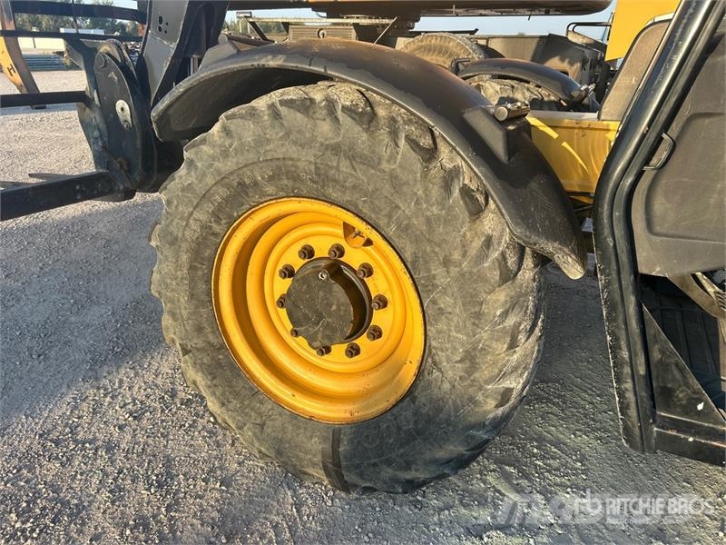 CAT TL642C Teleskopski viličarji
