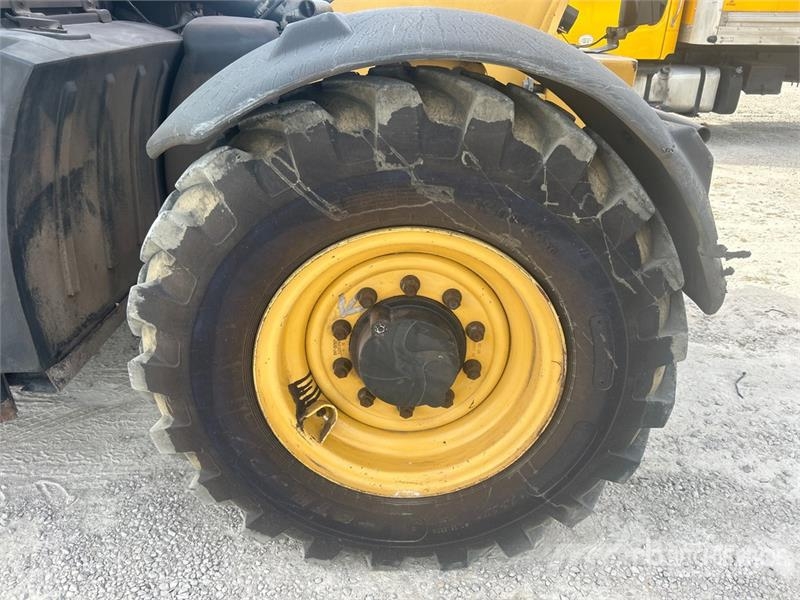 CAT TL642C Telescopic handlers