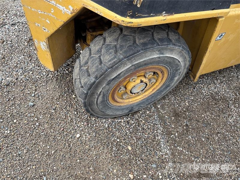 CAT V80F 8000 lb Pneumatic Tire Forklift 堆高機(叉車)-其他