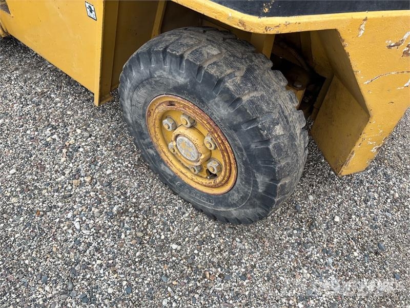 CAT V80F 8000 lb Pneumatic Tire Forklift 堆高機(叉車)-其他
