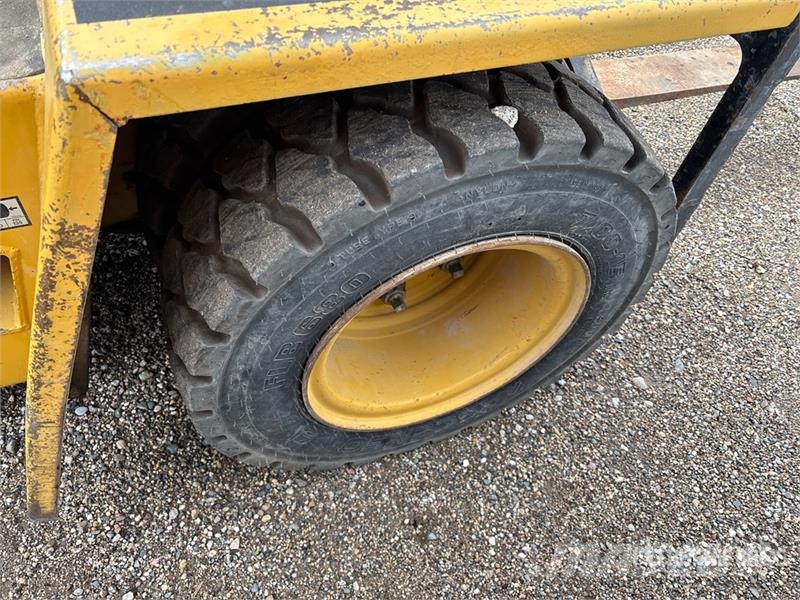 CAT V80F 8000 lb Pneumatic Tire Forklift 堆高機(叉車)-其他