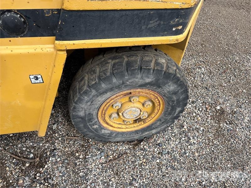 CAT V80F 8000 lb Pneumatic Tire Forklift 堆高機(叉車)-其他