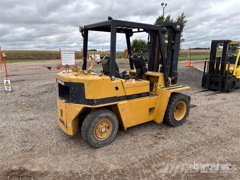 CAT V80F 8000 lb Pneumatic Tire Forklift 堆高機(叉車)-其他