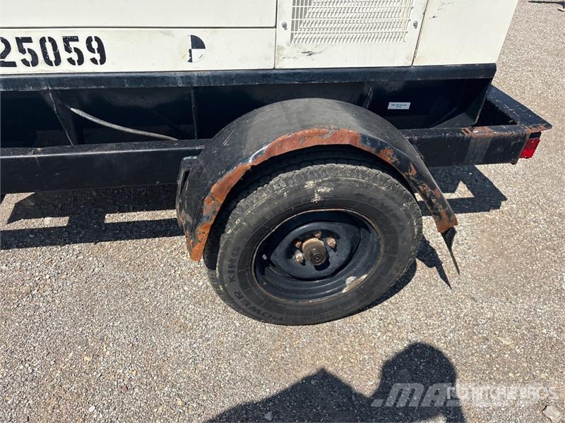 CAT XQ20-4 18 kW Mobile Generator Set Dizel Jeneratörler