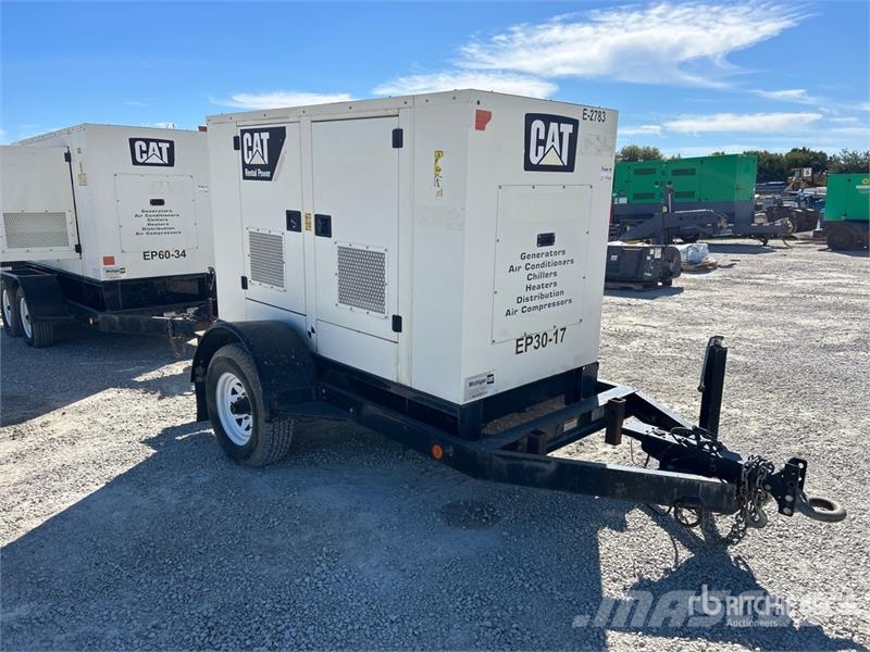 CAT XQ30-8 Naftové generátory