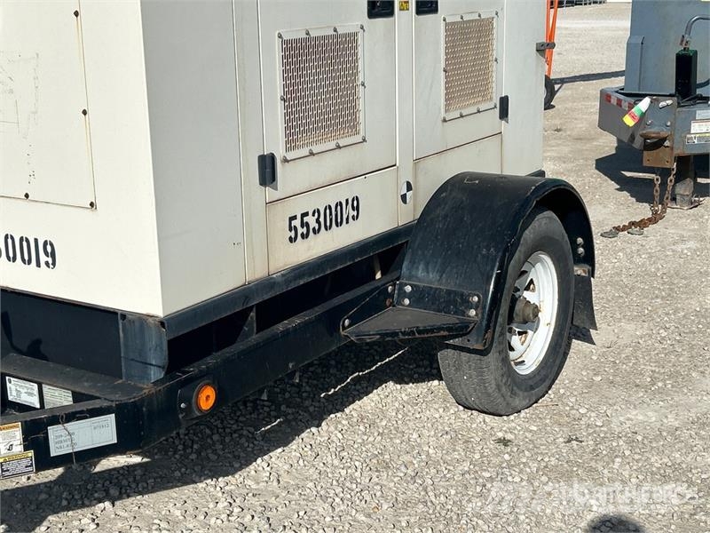 CAT XQ30-8 Diesel Generators