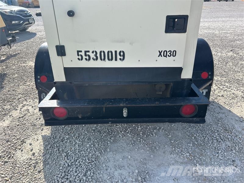 CAT XQ30-8 Diesel Generators